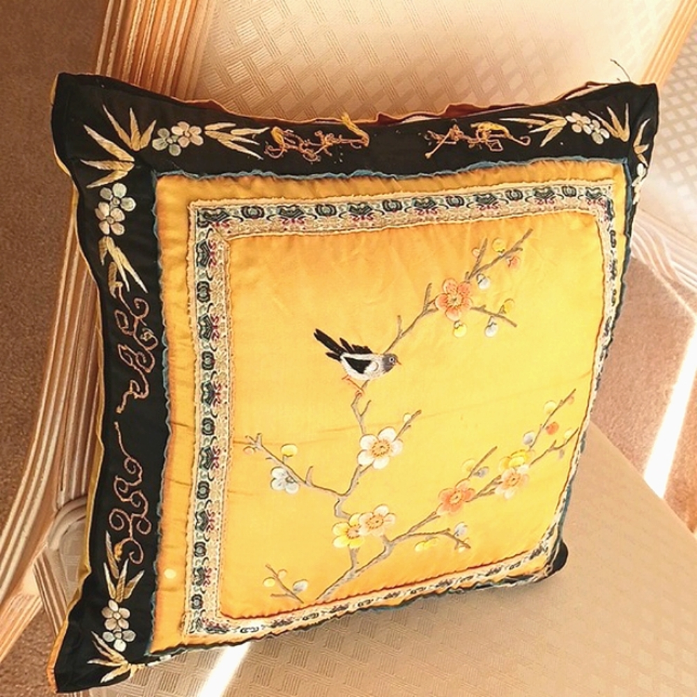 Vintage Silk accent pillow 17x17",hand sewn florals,new insert,beautiful border